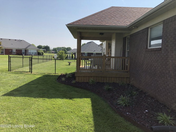 Listing Image 44