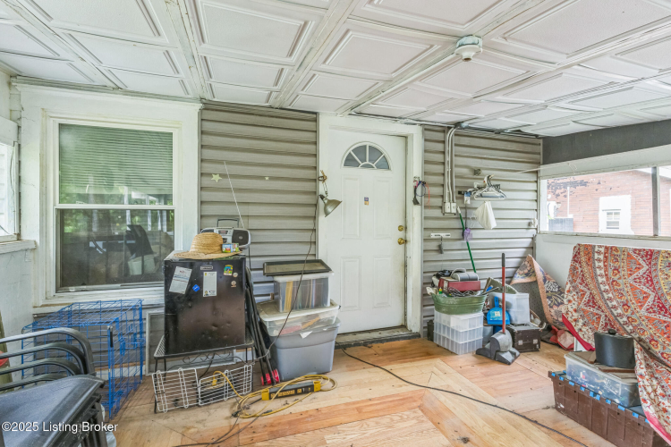 Listing Image 22
