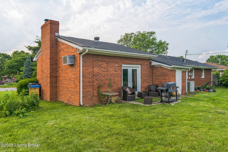 Listing Image 27