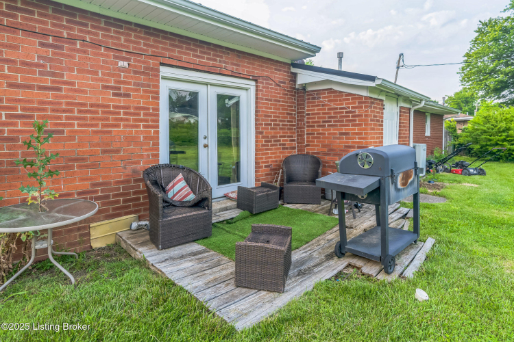 Listing Image 28