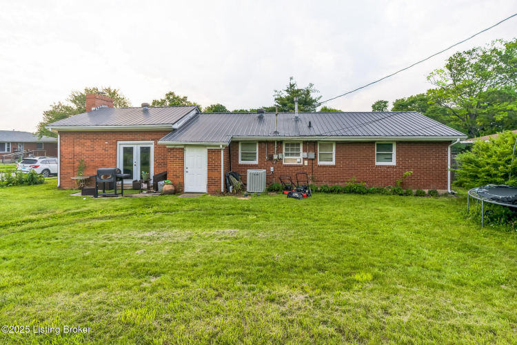 Listing Image 29