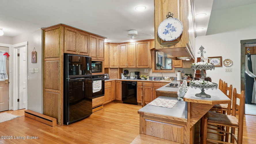 Listing Image 21