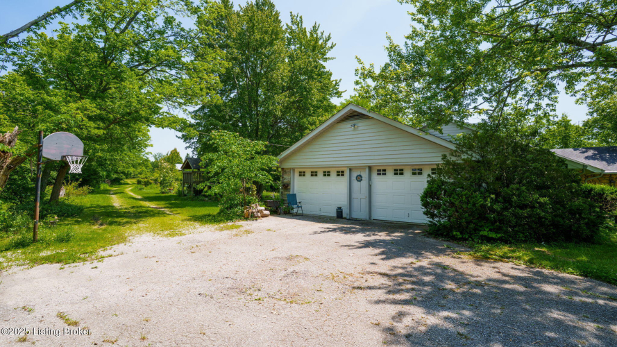 Listing Image 37