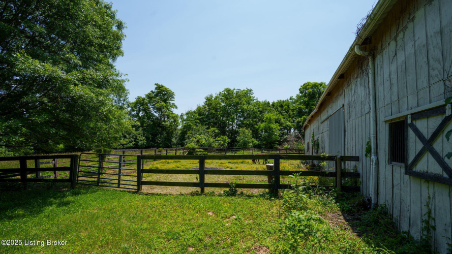 Listing Image 58