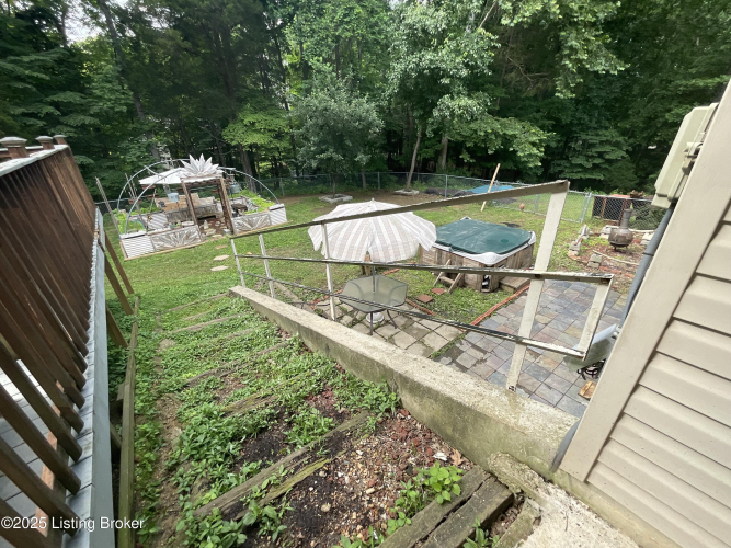 Listing Image 12