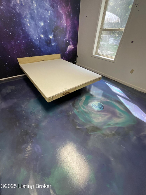 Listing Image 58