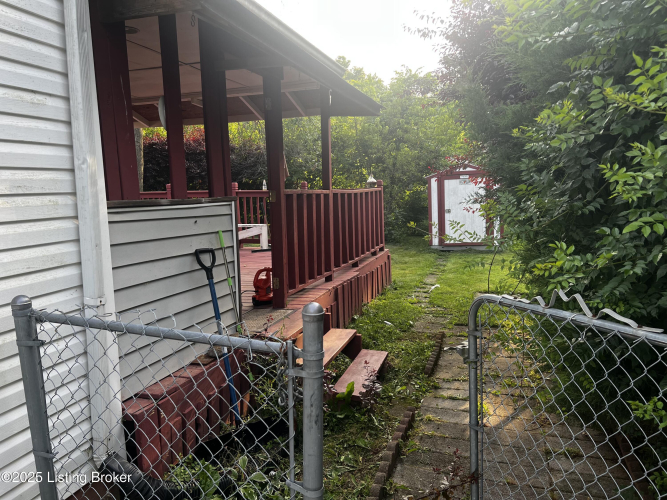 Listing Image 7