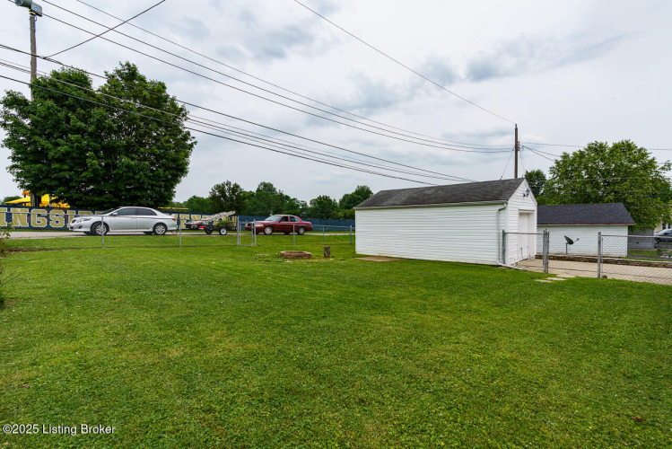 Listing Image 24