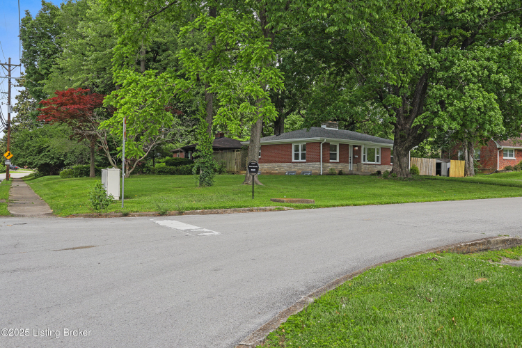 Listing Image 40