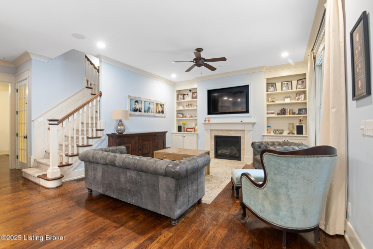 Listing Image 16
