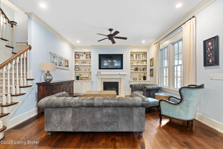 Listing Image 17