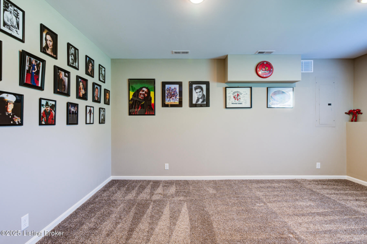 Listing Image 37