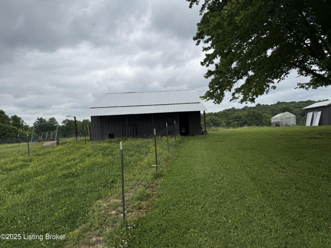 Listing Image 12