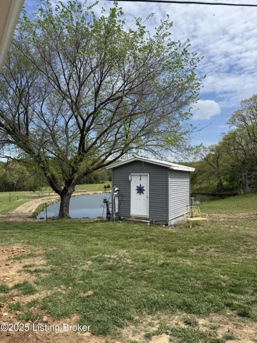 Listing Image 8