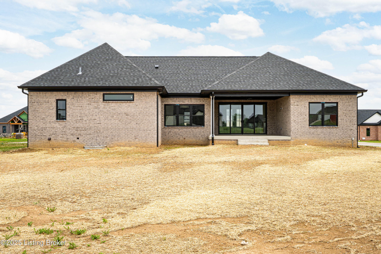 Listing Image 41