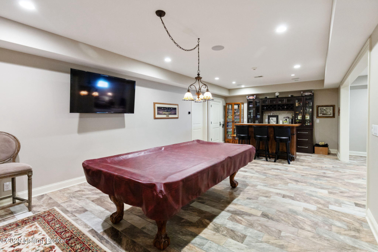 Listing Image 107