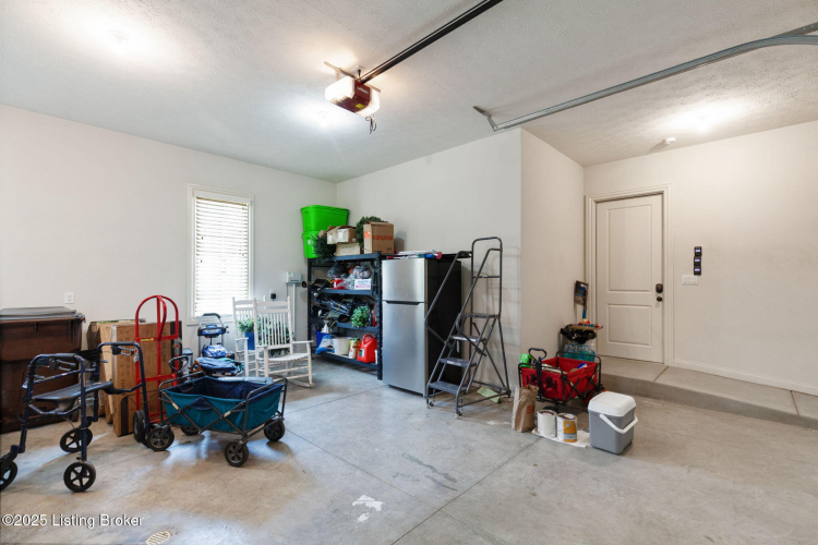 Listing Image 73
