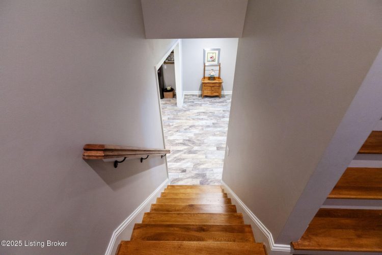 Listing Image 95