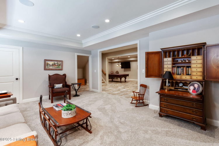 Listing Image 100