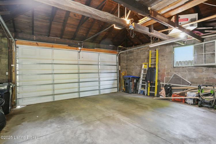 Listing Image 45