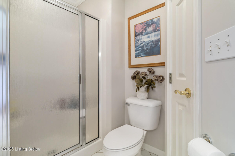 Listing Image 56
