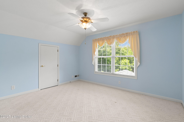 Listing Image 64