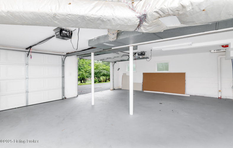 Listing Image 105