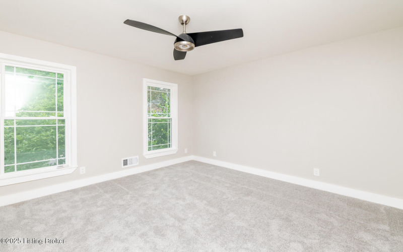 Listing Image 73