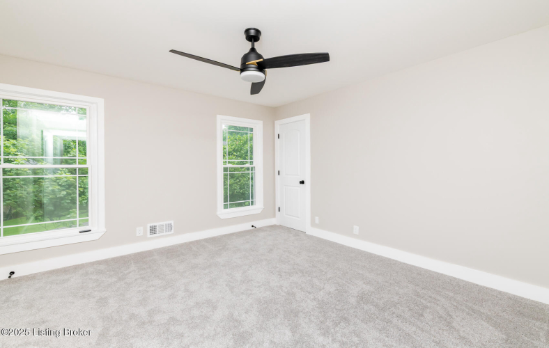 Listing Image 80
