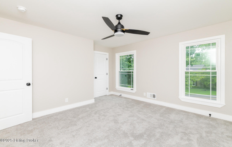 Listing Image 81