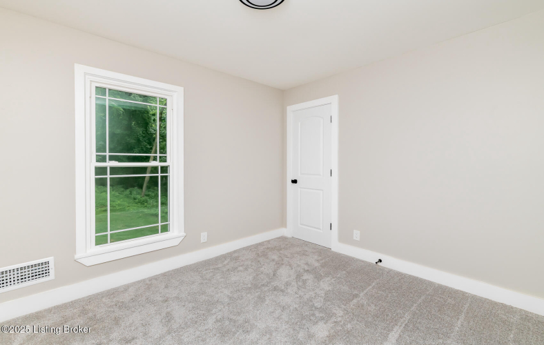 Listing Image 84