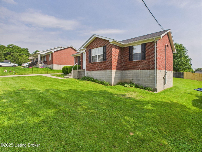 Listing Image 5
