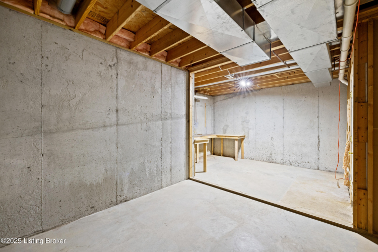 Listing Image 29
