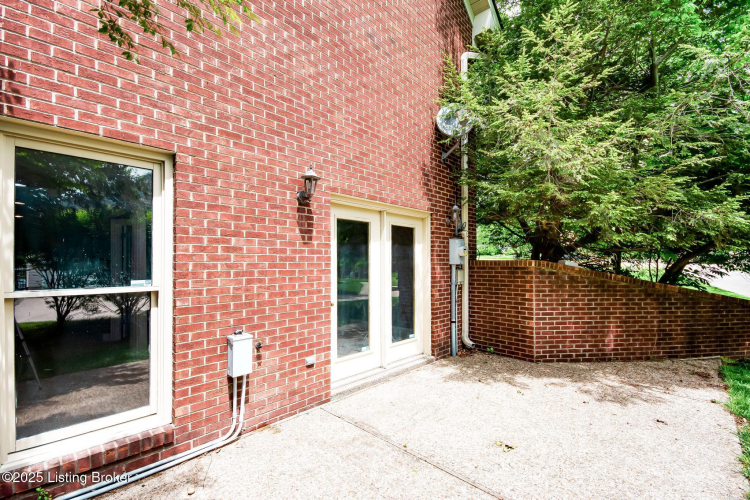 Listing Image 102