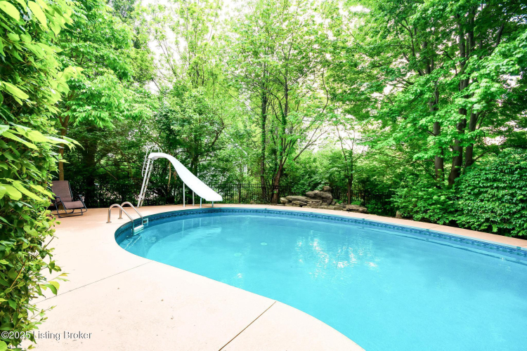 Listing Image 105