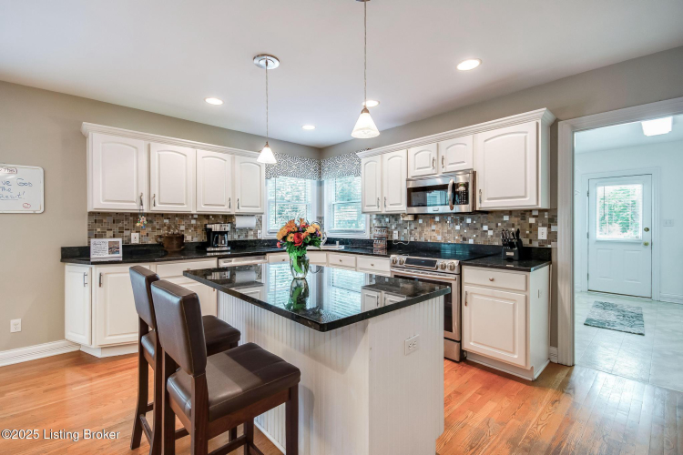 Listing Image 26