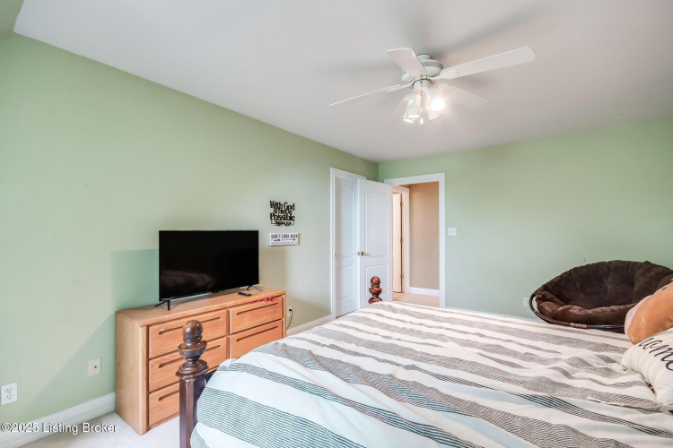 Listing Image 64