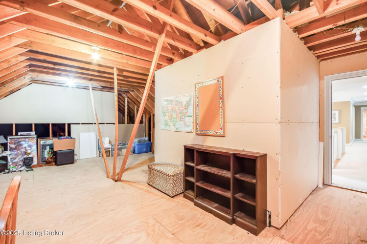 Listing Image 86