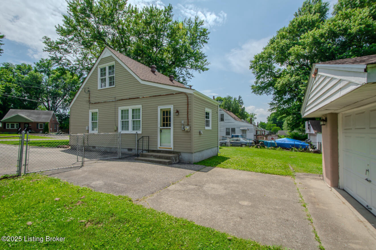 Listing Image 26