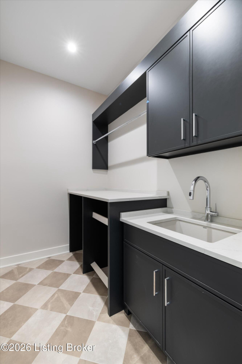 Listing Image 102