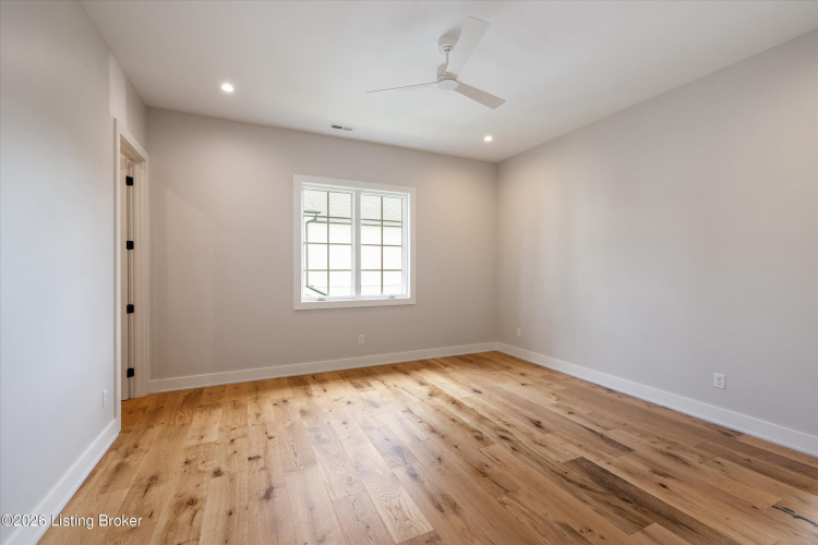 Listing Image 103