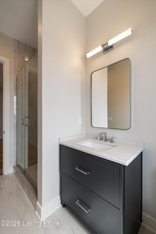 Listing Image 108