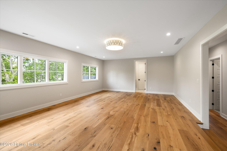 Listing Image 109