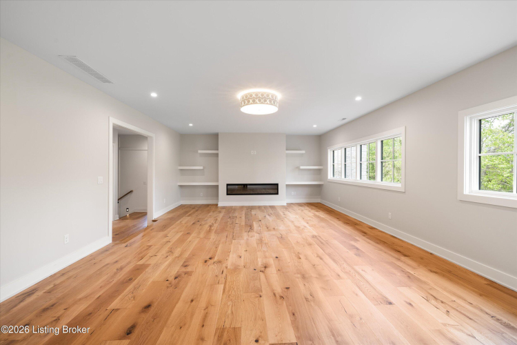 Listing Image 113