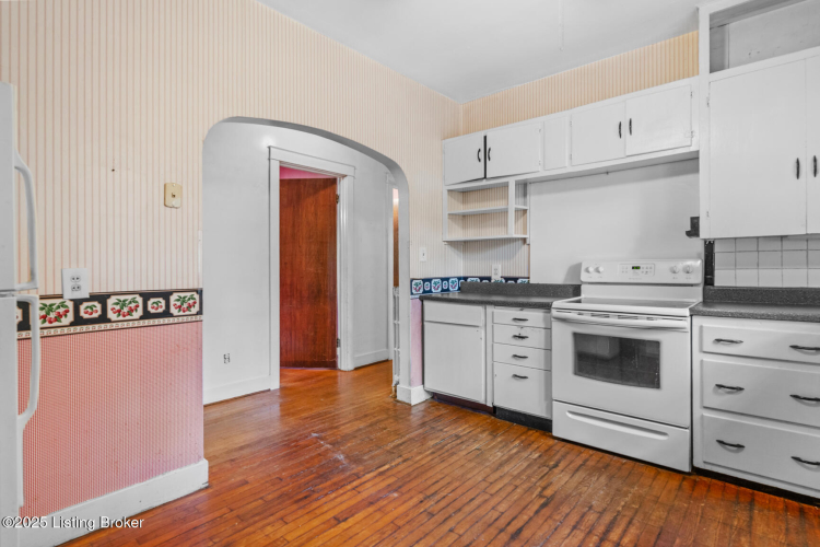 Listing Image 18