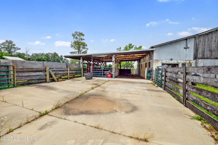 Listing Image 24