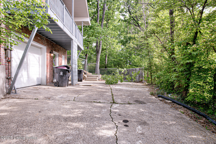 Listing Image 42