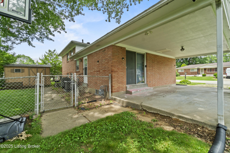 Listing Image 16