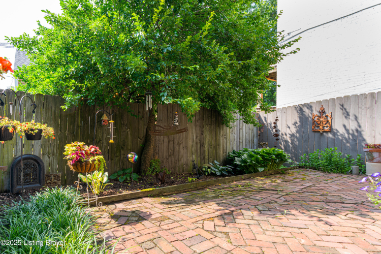 Listing Image 32