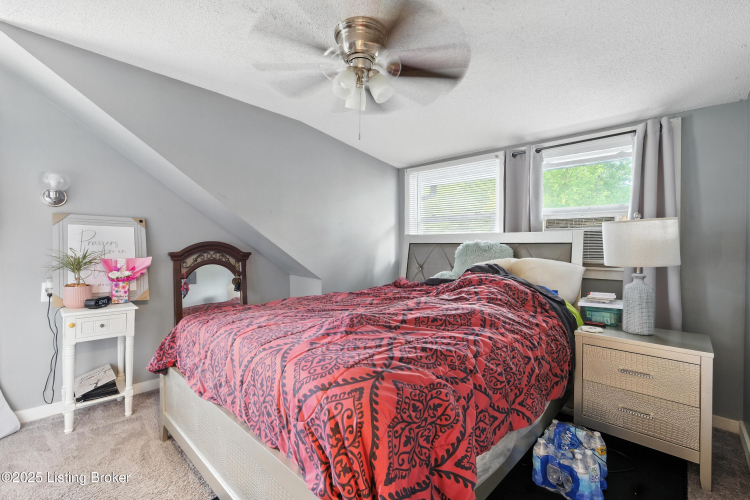 Listing Image 37
